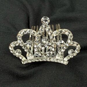 Tiara hair comb